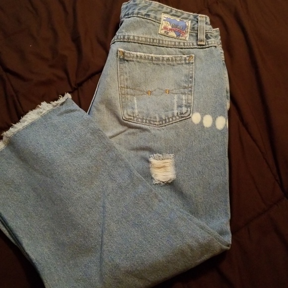 Capris - Picture 2 of 3